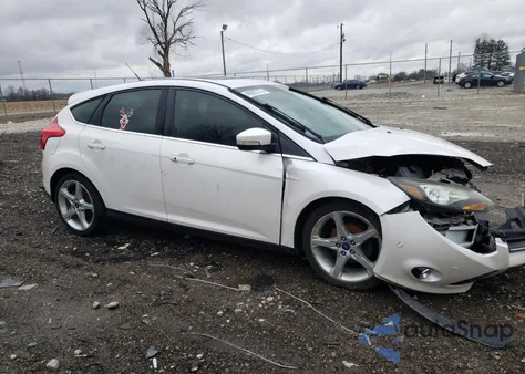 2013 Ford Focus Titanium из США, поврежденный, VIN 1FADP3N29DL121094